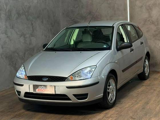 FORD FOCUS 1.6 GL 8V FLEX 4P MANUAL FORD FOCUS 1.6 GL 8V FLEX 4P MANUAL